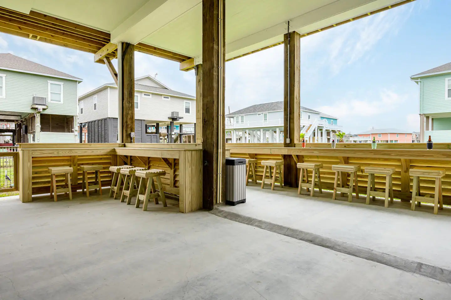 Sleeps 24 | Walk to Beach | Game Room & Tiki Bar