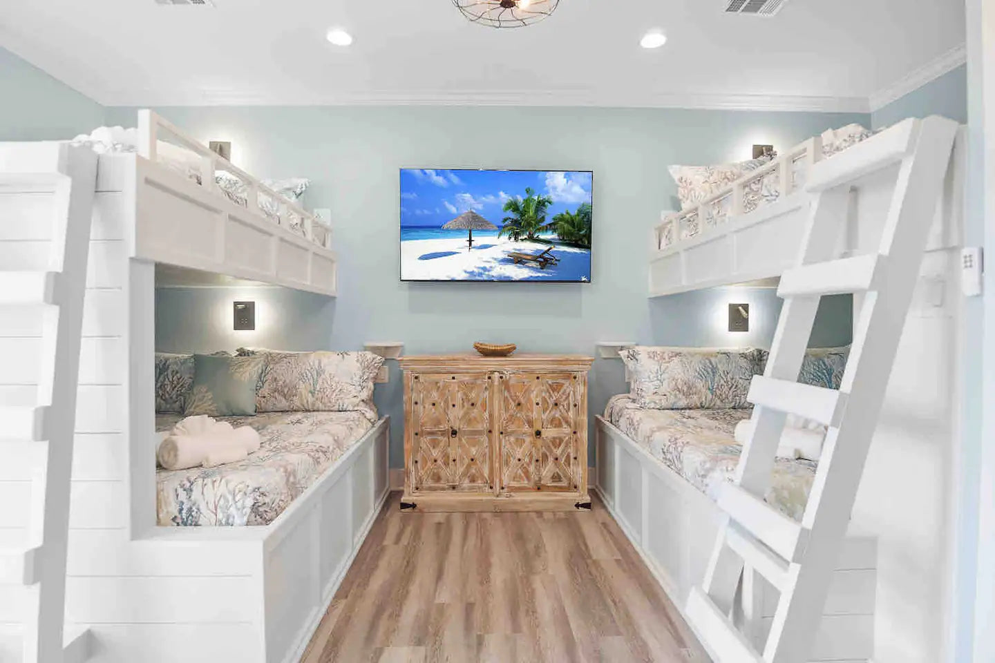 Sleeps 24 | Walk to Beach | Game Room & Tiki Bar