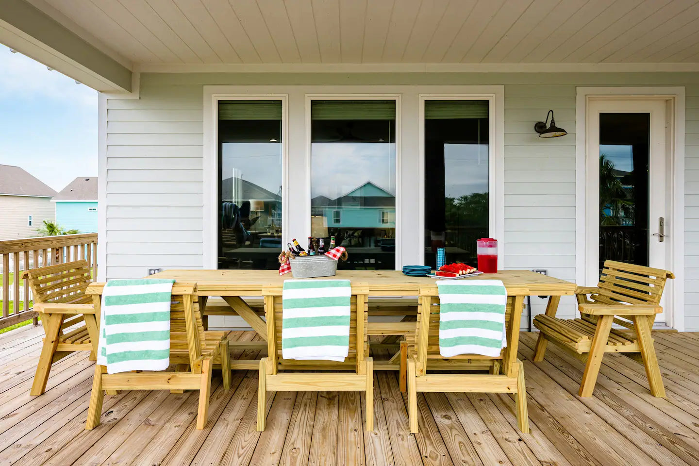 Sleeps 24 | Walk to Beach | Game Room & Tiki Bar