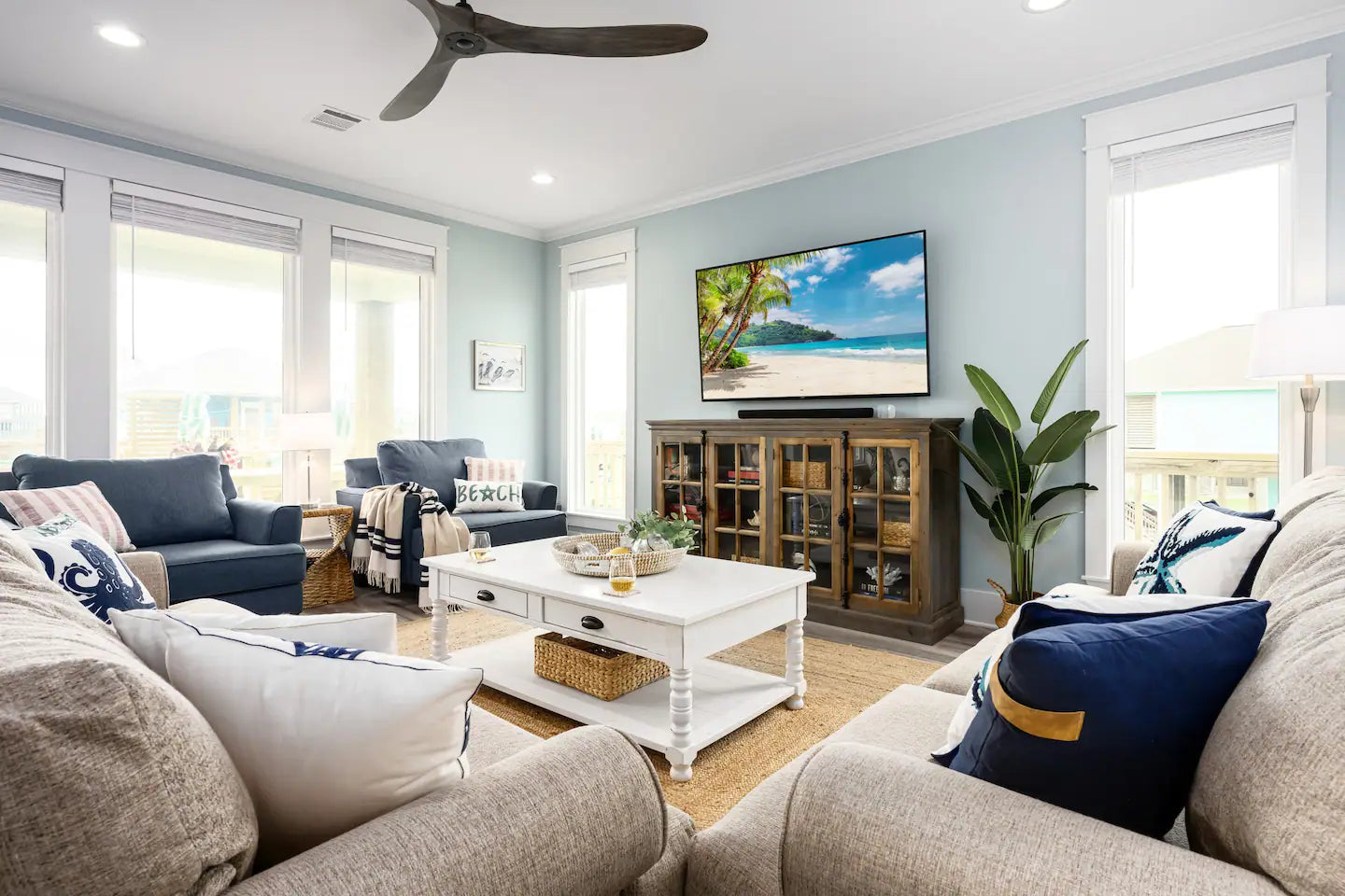 Sleeps 24 | Walk to Beach | Game Room & Tiki Bar