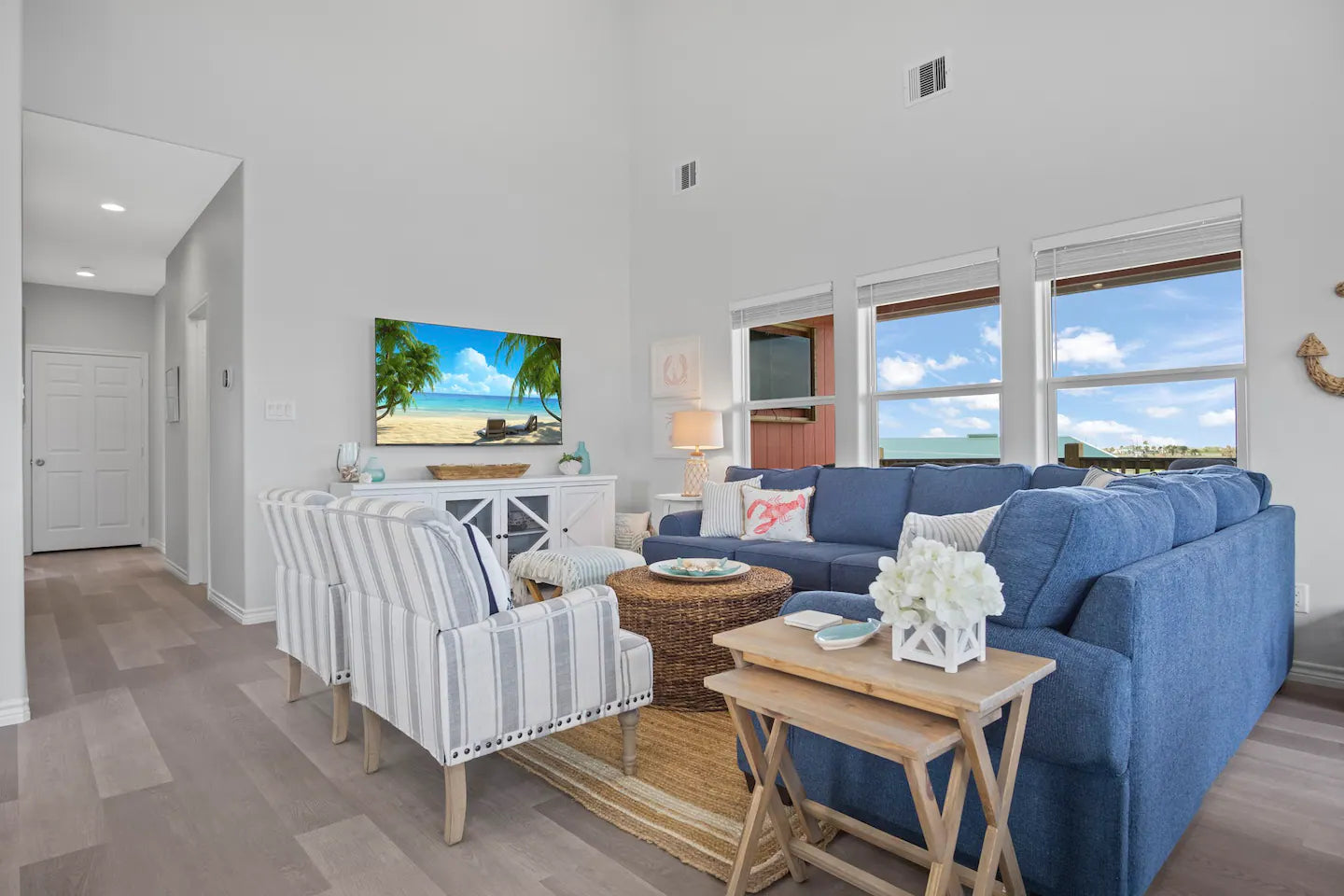 Sleeps 20 | Walk to the Beach | Great for Families