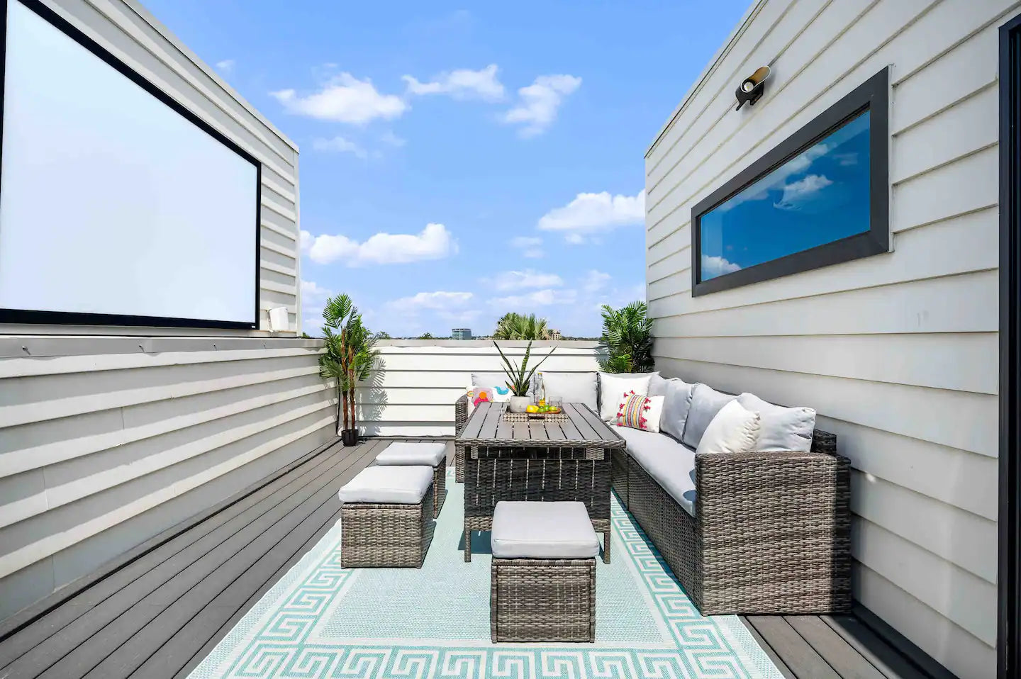 Rooftop Deck & City Views | Near Pearl & Riverwalk